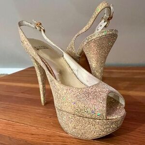 Stuart Weitzman Gold Glitter platform sling back  Size 7